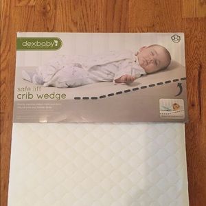 dexbaby crib wedge